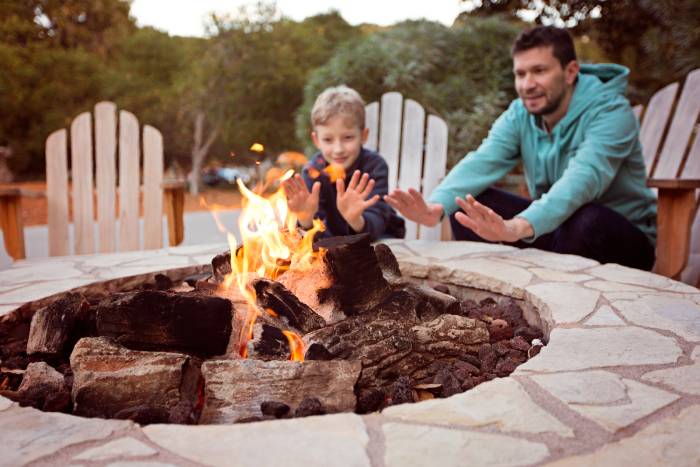 outdoor fire pit patio