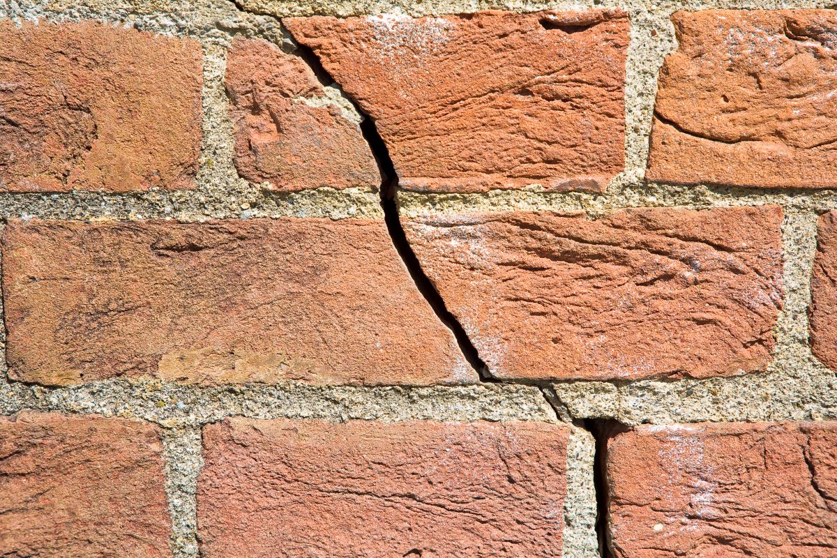exterior brick wall cracked